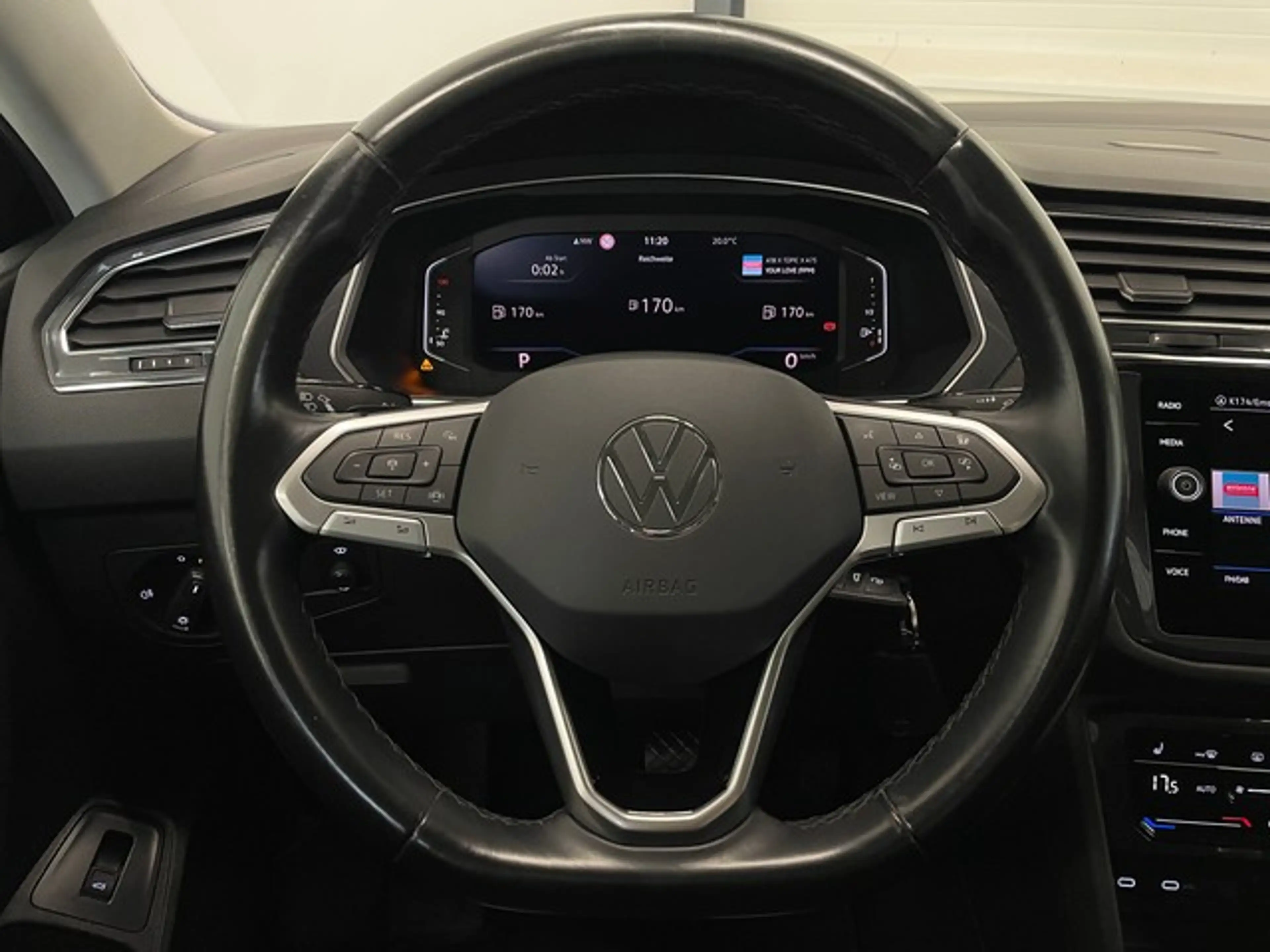 Volkswagen Tiguan Allspace 2.0TDI Life ISOFIX+ACC+LANE+APP+AHK+KAMERA — photo 12