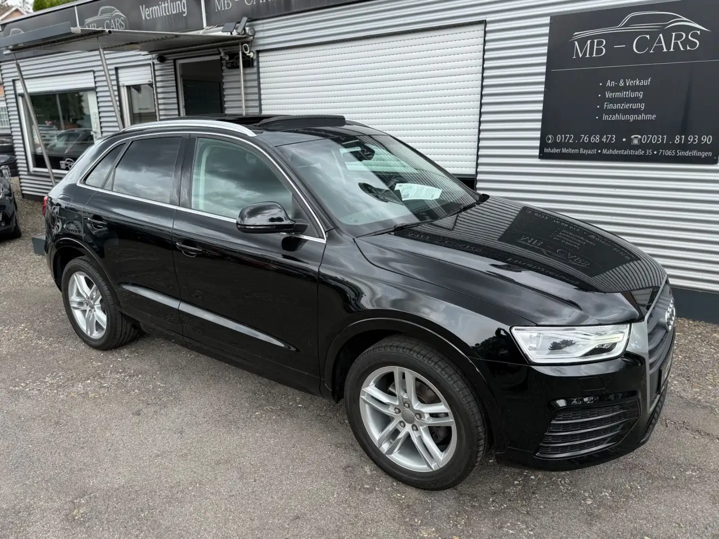 Audi Q3 Sport*PANO*NAVI*XENON*KEYLESS*PDC Schwarz - 1