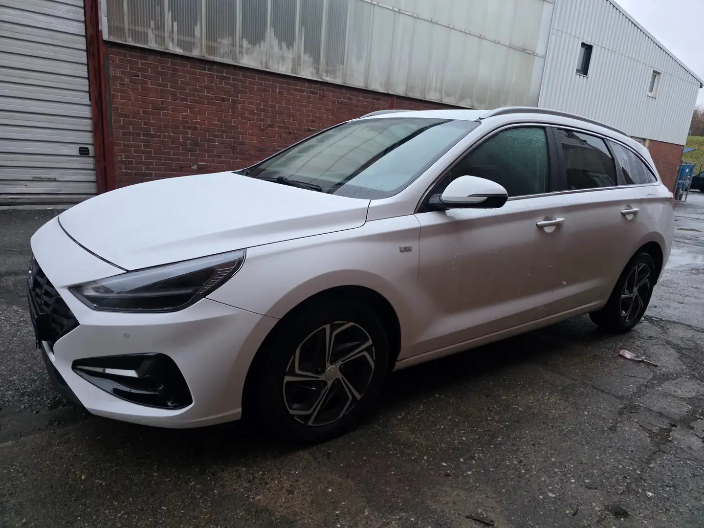 Hyundai i30 Prime Mild-Hybrid  46000 tkm Weiß - 1