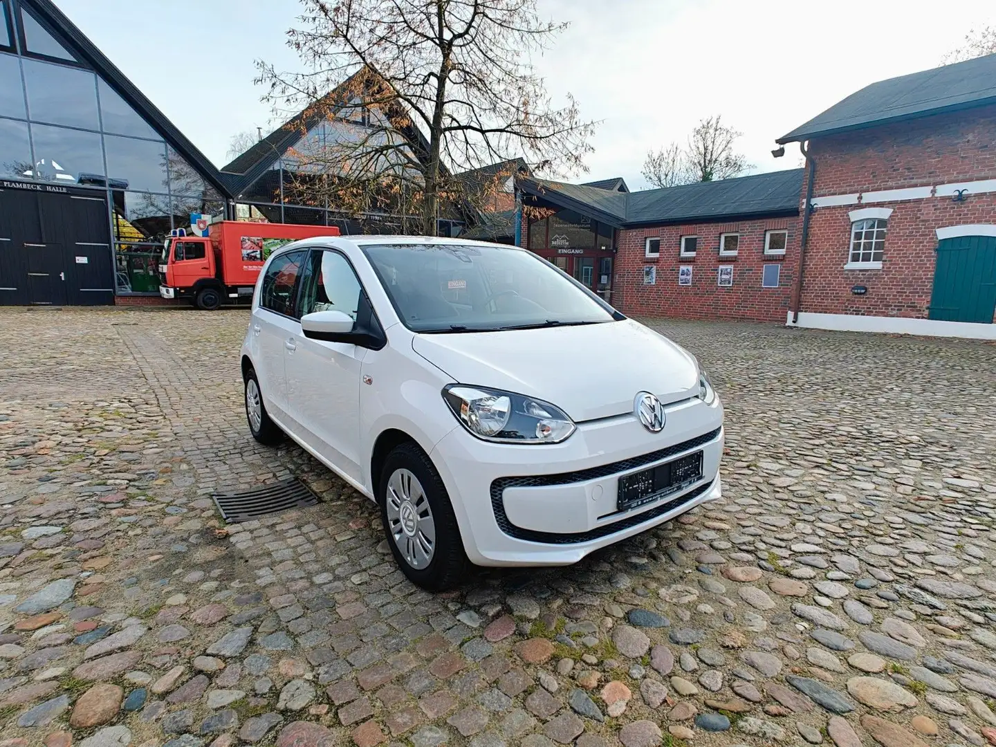 Volkswagen up! move up! 1,0 / Klima / Navi Einrichtung Wit - 2