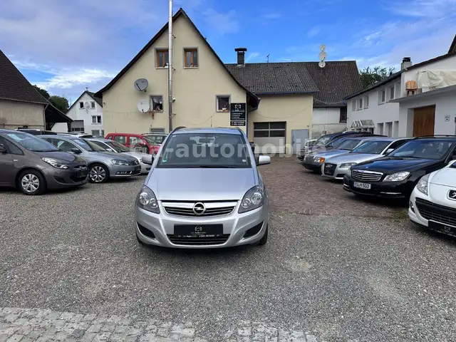 Opel Zafira B * 7-Sitze * Lückl. Service * 1. Hand *