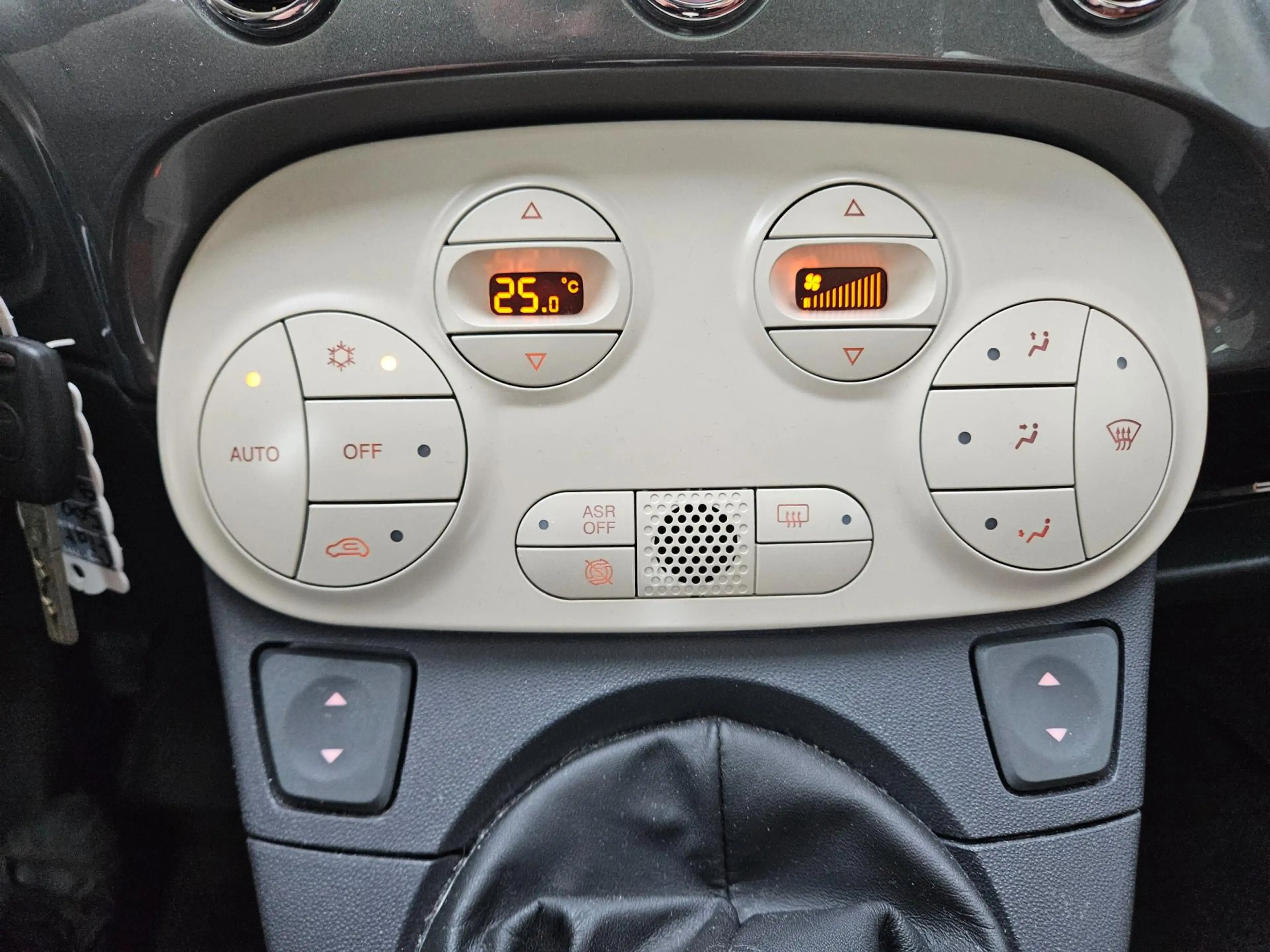 Fiat 500 0.9 TwinAir Lounge Leer! Xenon! Panoramadak! Leuke — photo 23