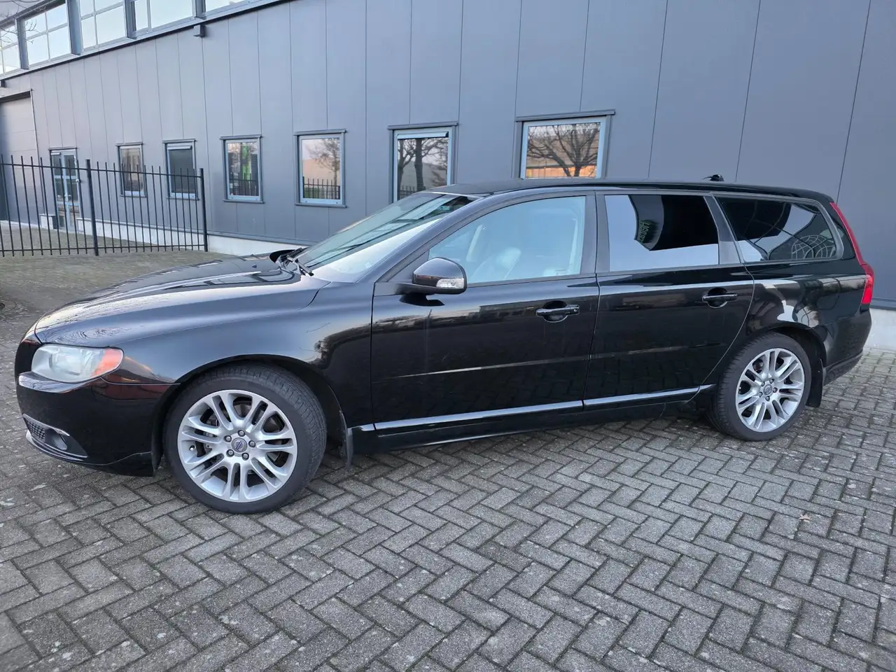 Volvo V70 afbeelding 3