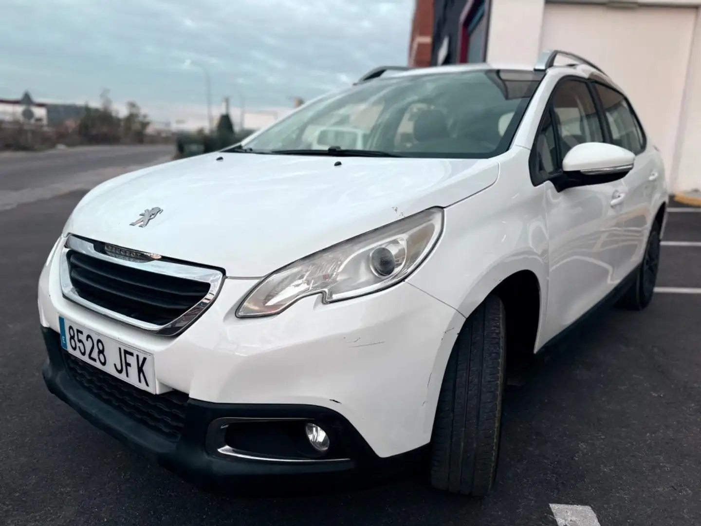 Peugeot 2008 1.2 e-VTI PureTech Active ETG5 Wit - 2