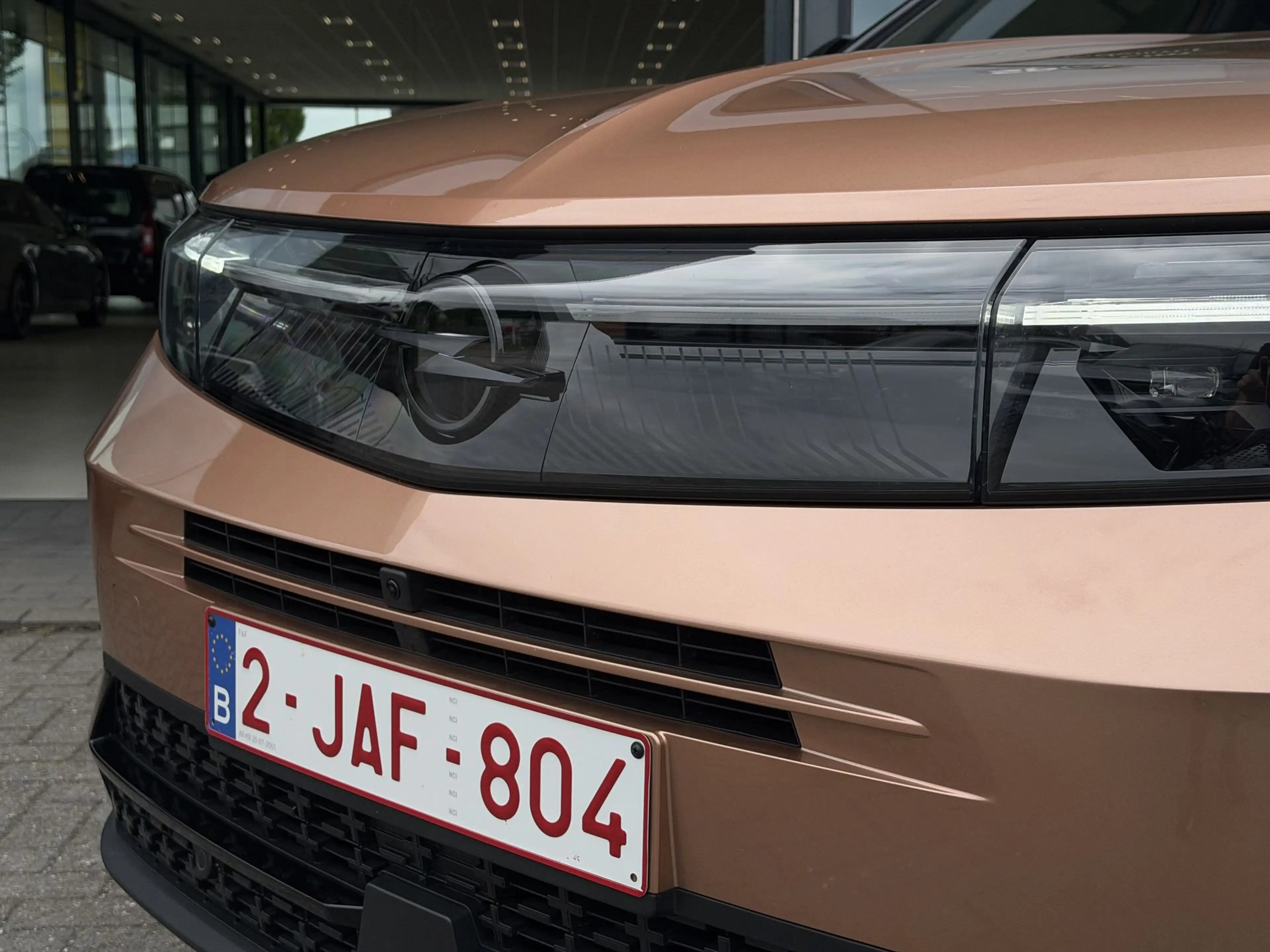 Opel Grandland GS 1.2T Hybrid *Leder*Navi*360°*Pano* — photo 8