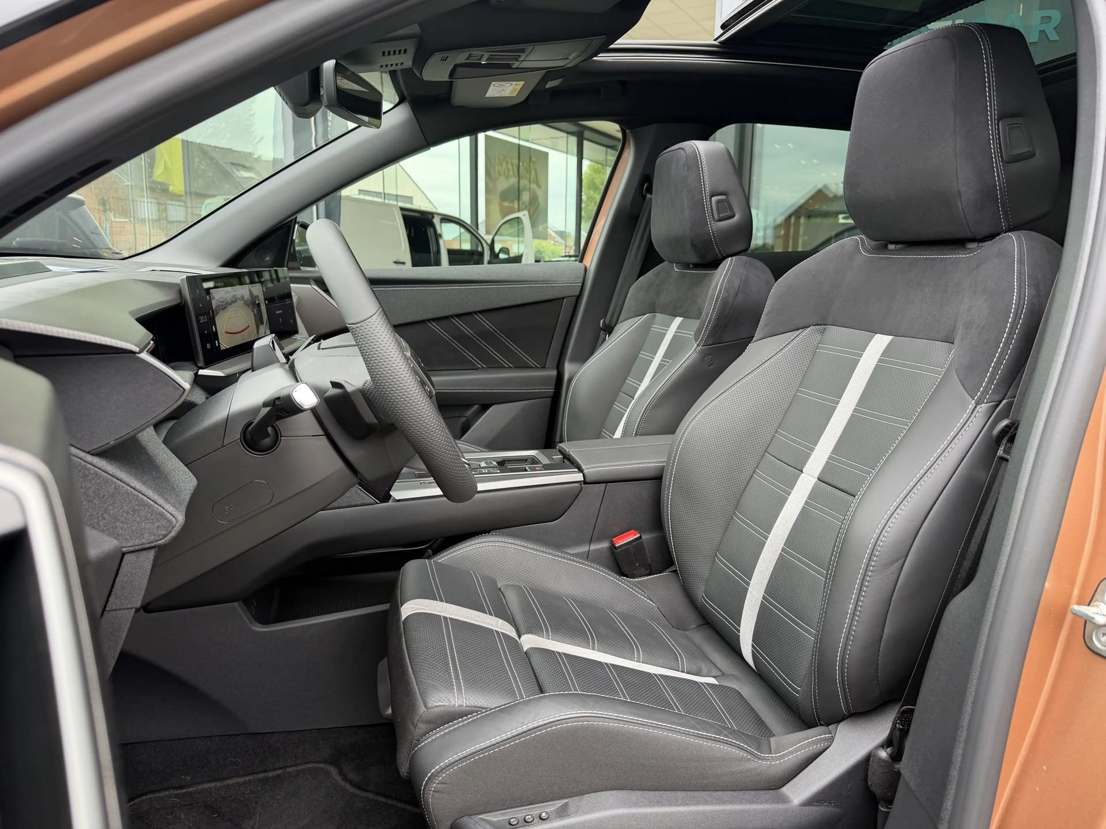 Opel Grandland GS 1.2T Hybrid *Leder*Navi*360°*Pano* — photo 9