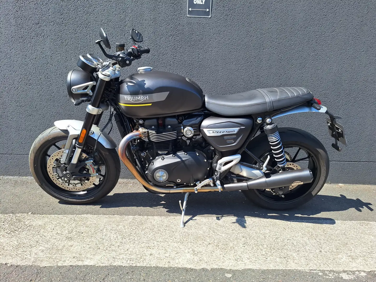 Triumph Speed Twin - 2