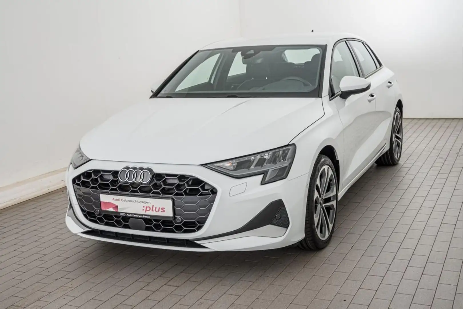 Audi A3 Sportback Advanced 35 TDI S tr. RFK PDC NAVI Weiß - 2