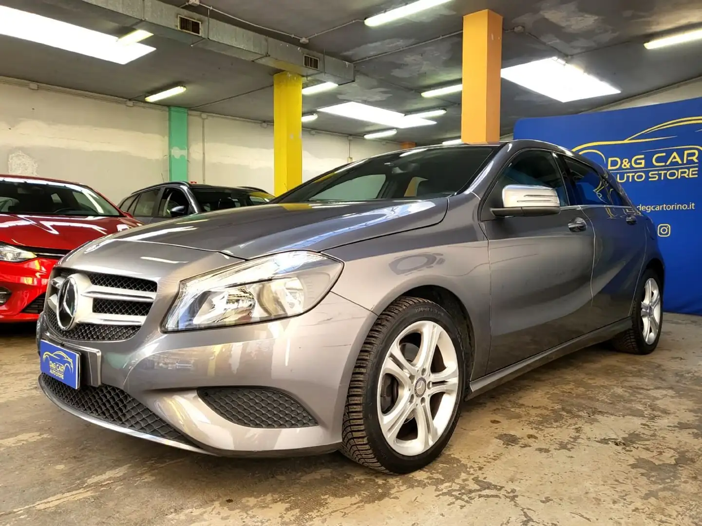 Mercedes-Benz A 180 180 Sport Euro 6 Benzina Grijs - 2