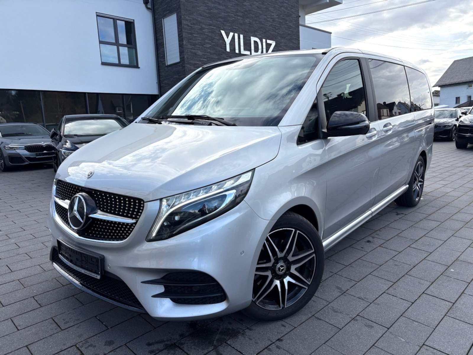 Second hand Mercedes Benz V-Class 