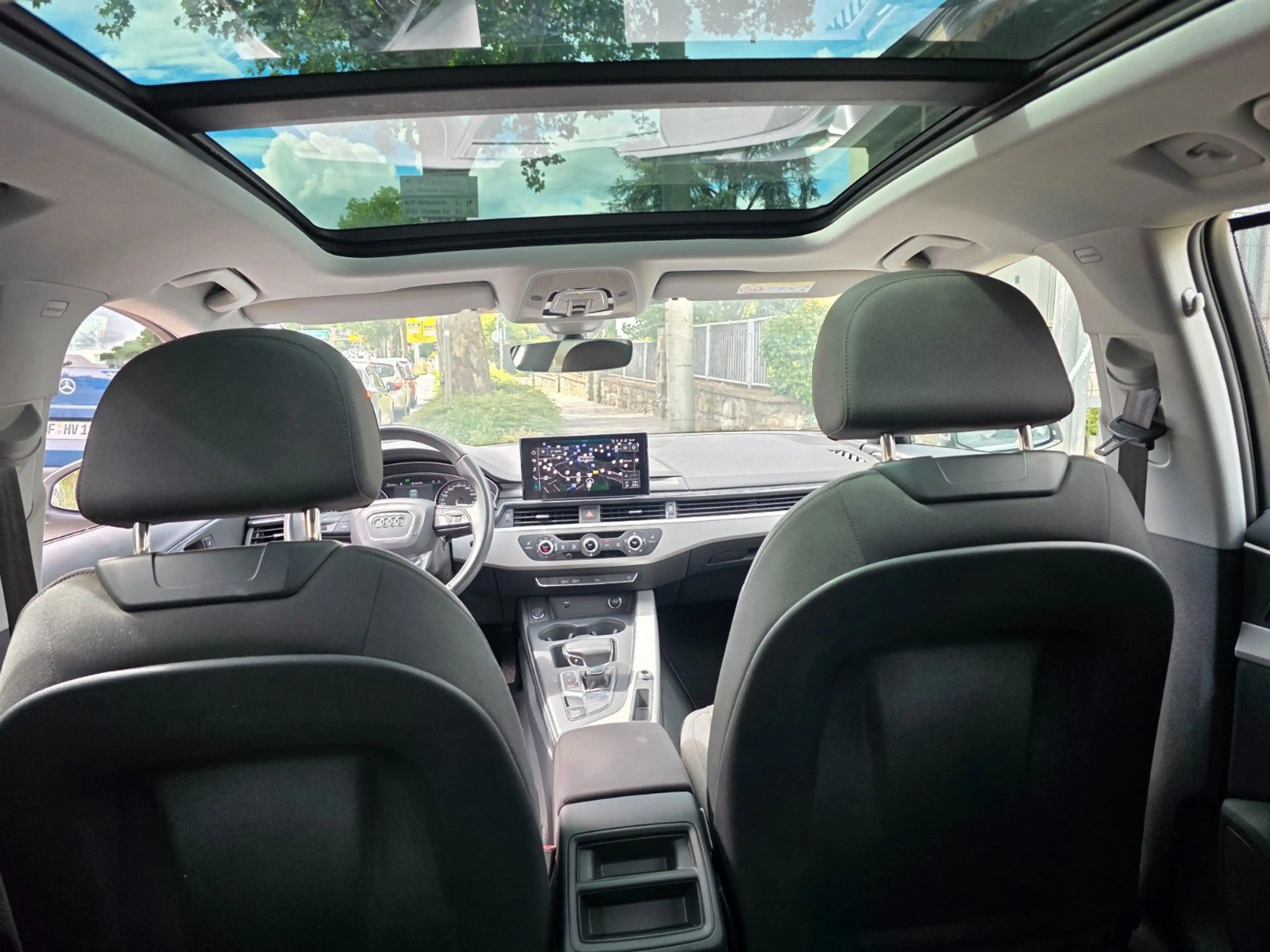 Audi A4 Avant 35 TDI Autom,Klimaaut,PDC,Navi,PANORAMA — photo 23