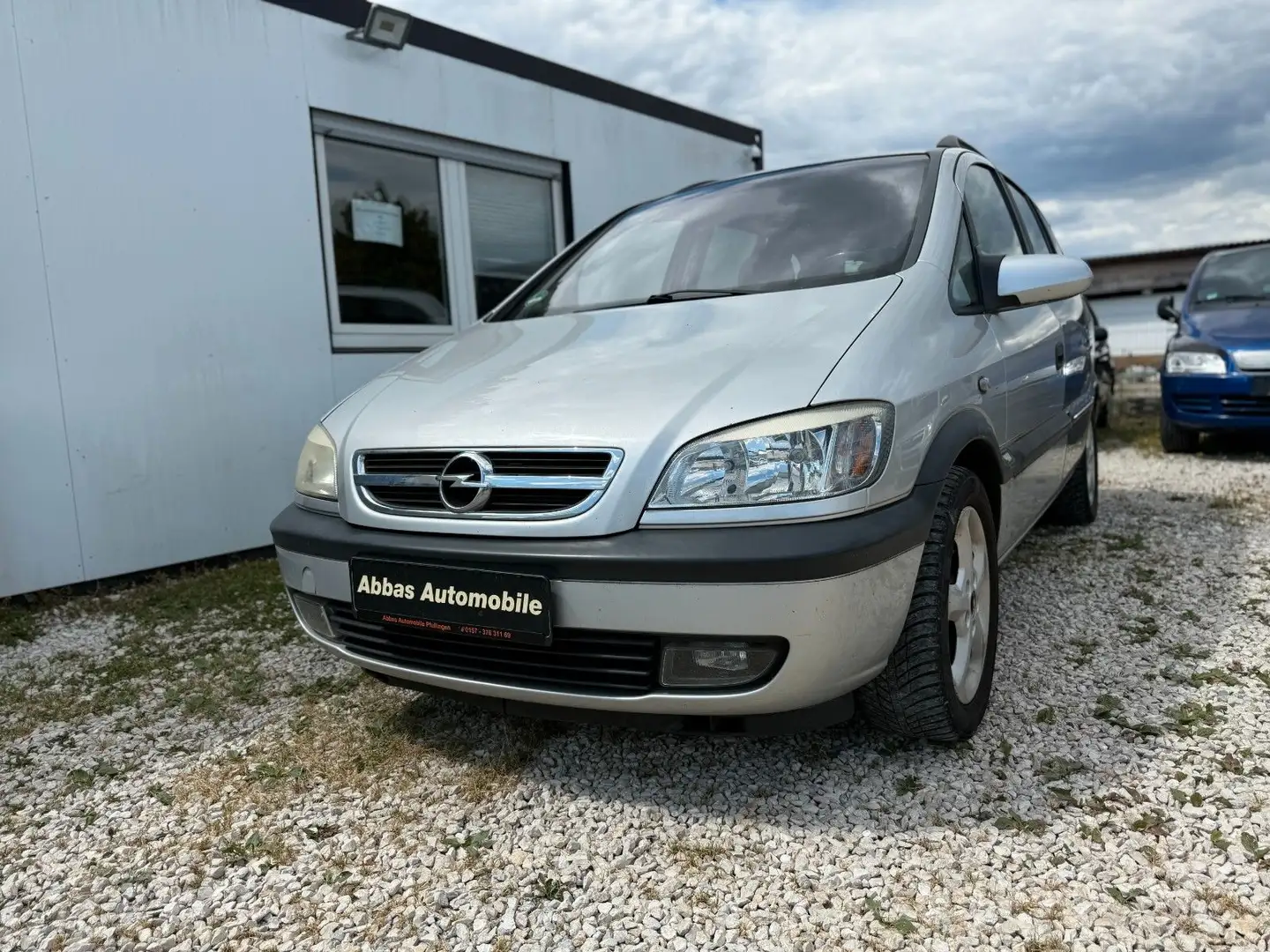 Opel Zafira 7-Sitzer, AHK, Tüv Grau - 1