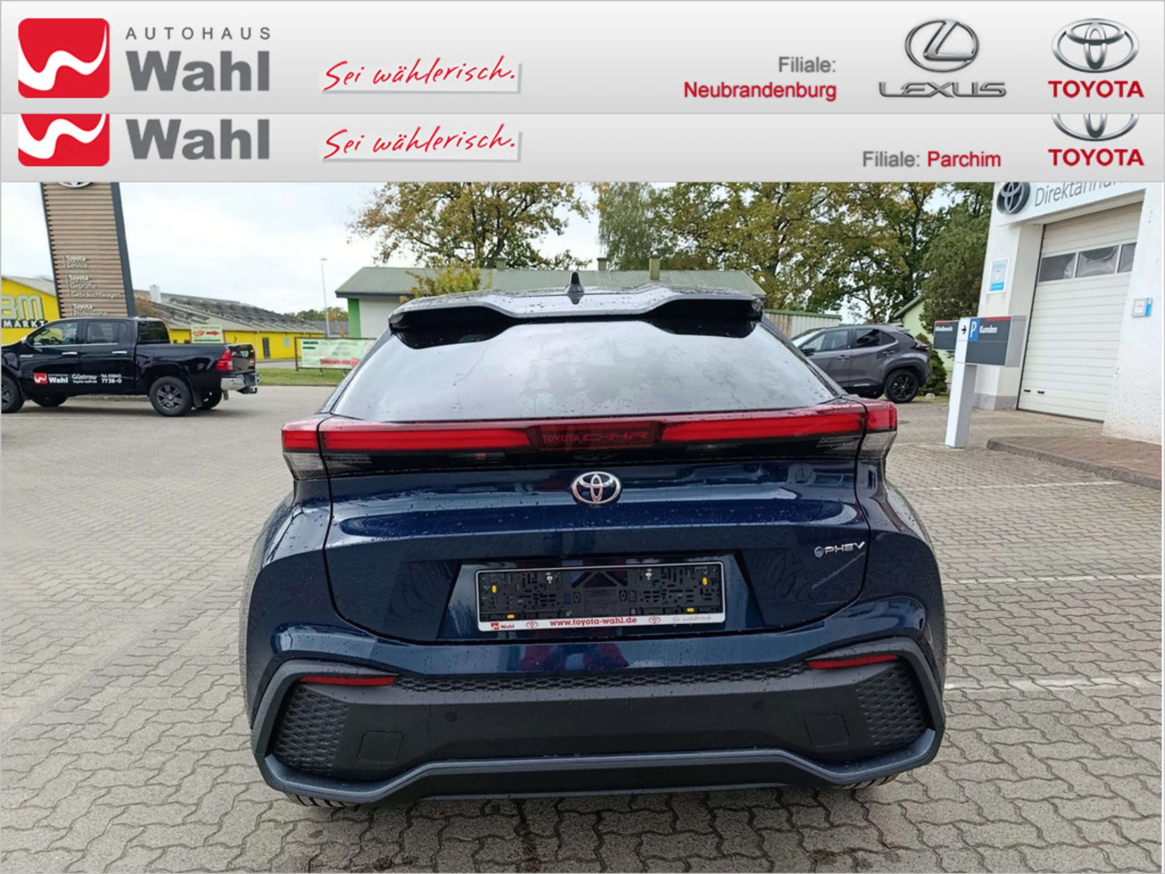 Toyota C-HR 2.0 Plug-In Hybrid FWD Teamplayer — photo 4