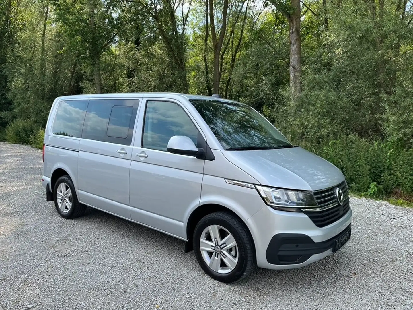 Volkswagen T6.1 Caravelle 2.0TDi DSG 150PK 2022 45.446€ ex btw TOPSTAAT ! Plateado - 2
