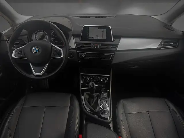 BMW 2 Series view 9