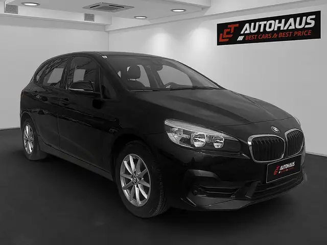 BMW 2 Series view 4