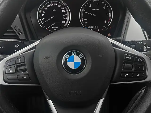 BMW 2 Series view 13