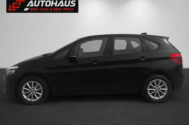 BMW 2 Series view 2
