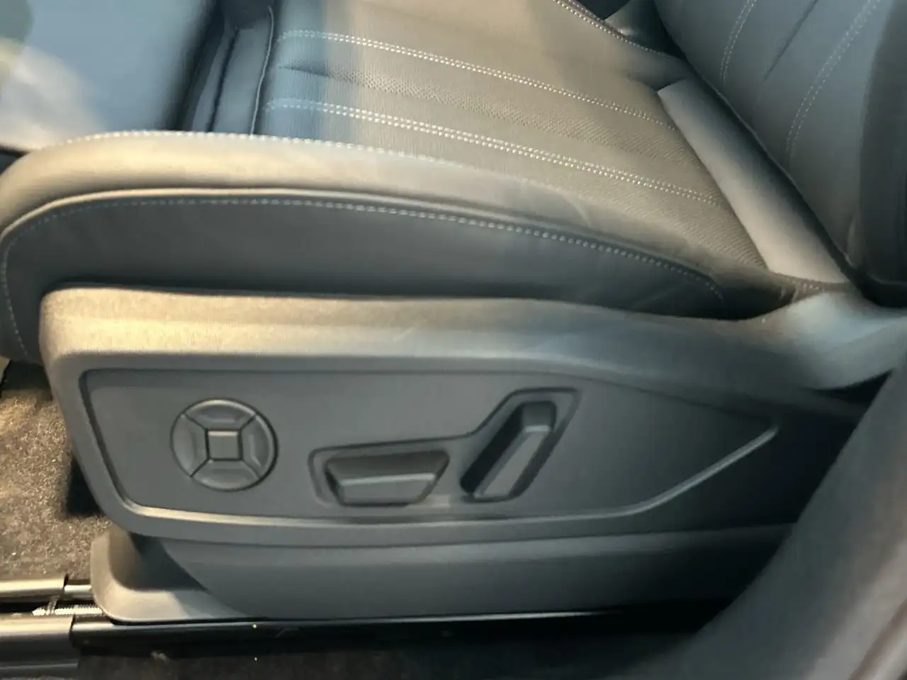 Audi Q5 снимка Audi Q5