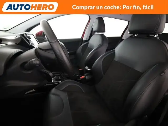 Peugeot 2008 view 11