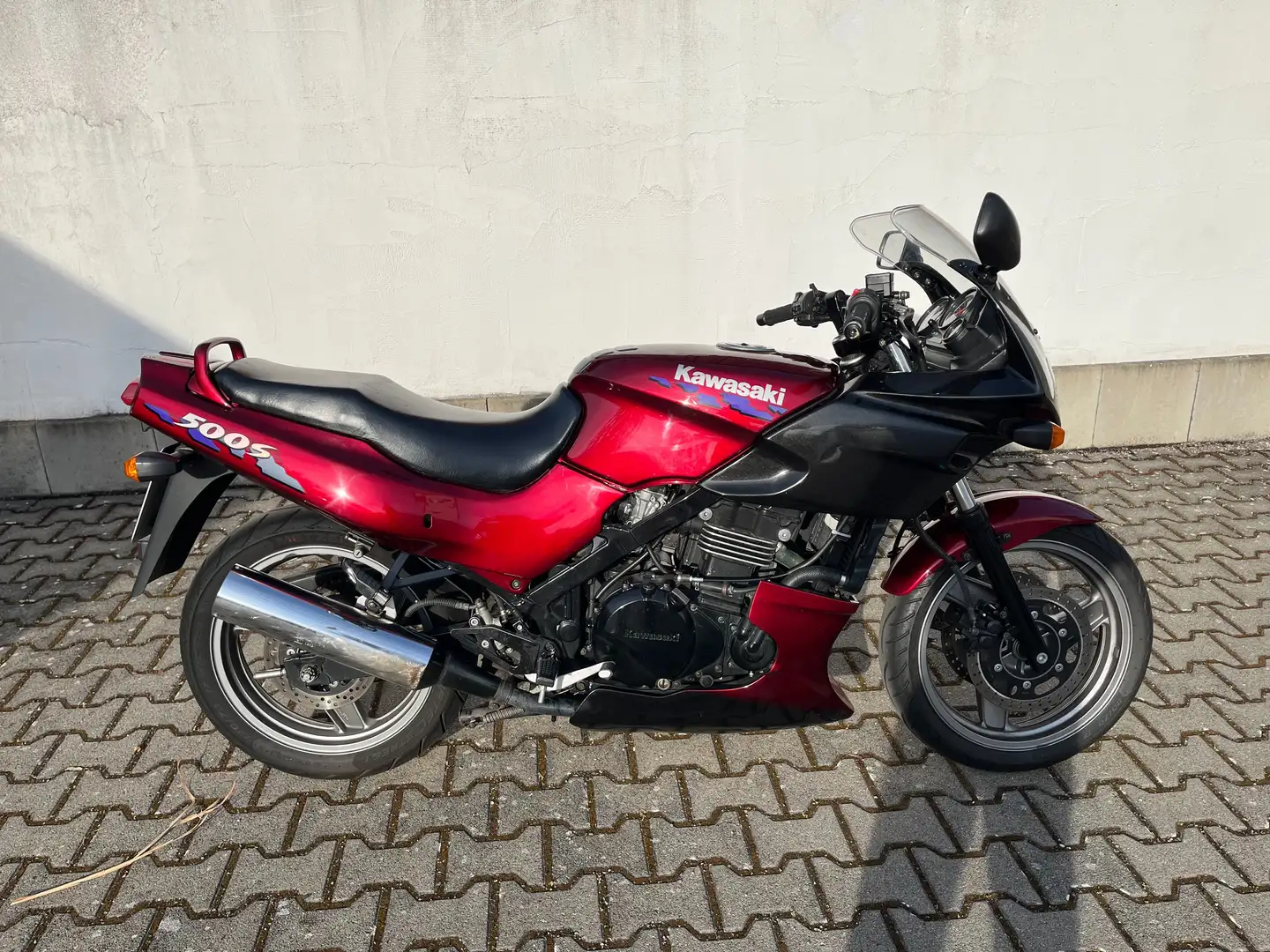 Kawasaki GPZ 500 S EX 500D Rouge - 1
