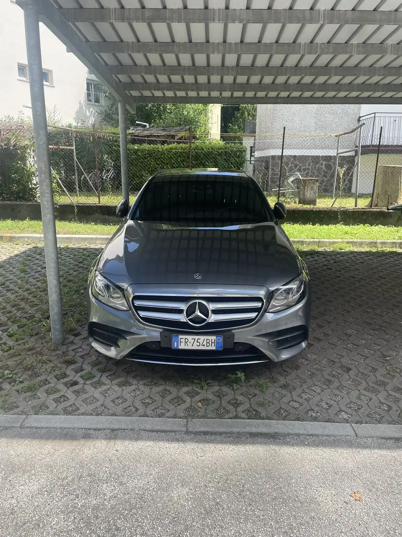 Mercedes-Benz E 220 d AMG Line 4matic auto - 1