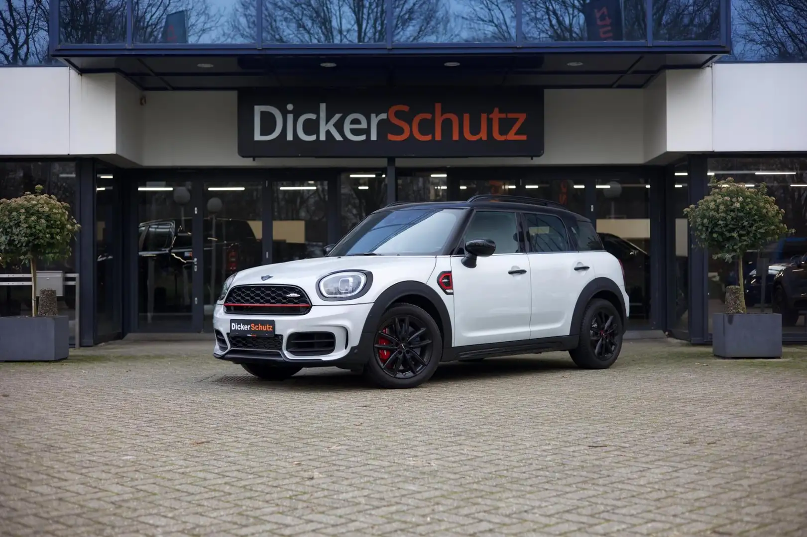 MINI John Cooper Works Countryman 2.0 ALL4 Argintiu - 1