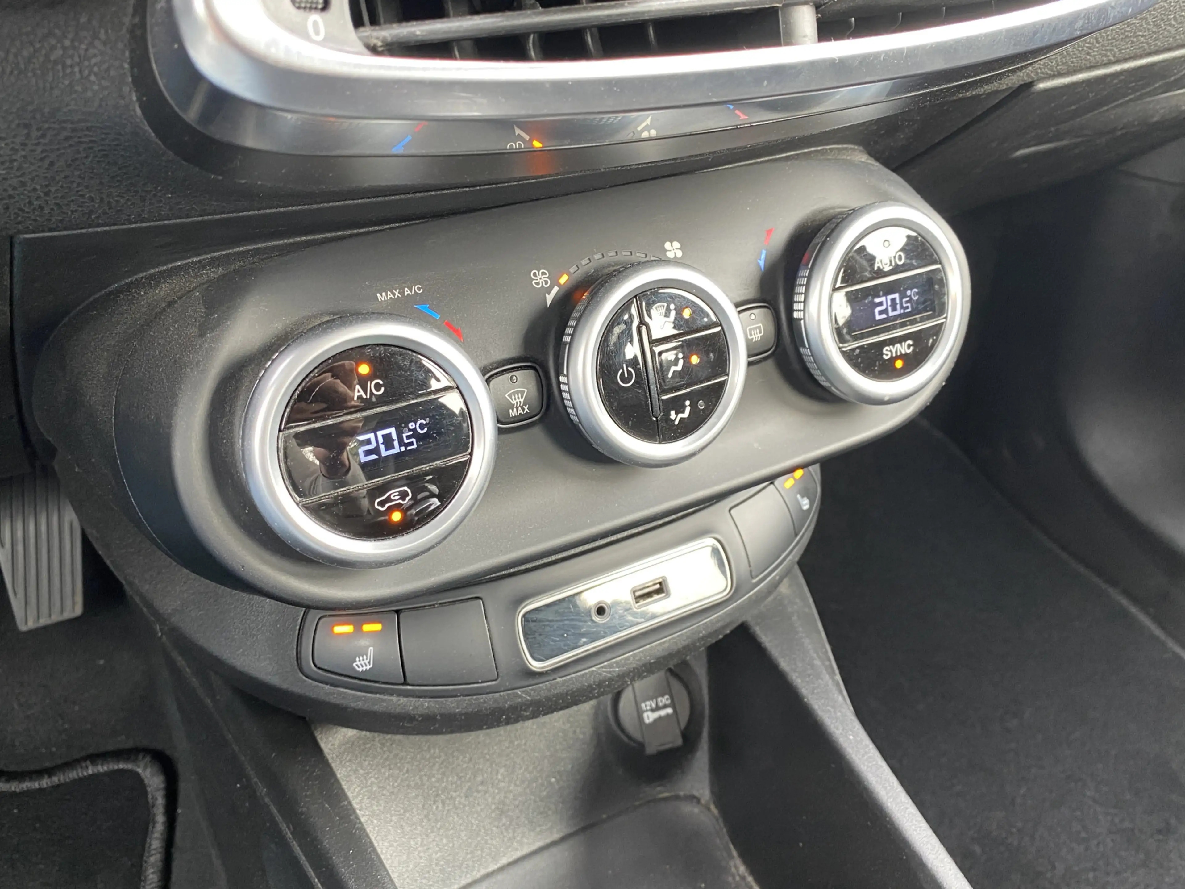 Fiat 500X 1.4 Turbo MultiAir 141 pk AUT. | navigatie | trekh — photo 30