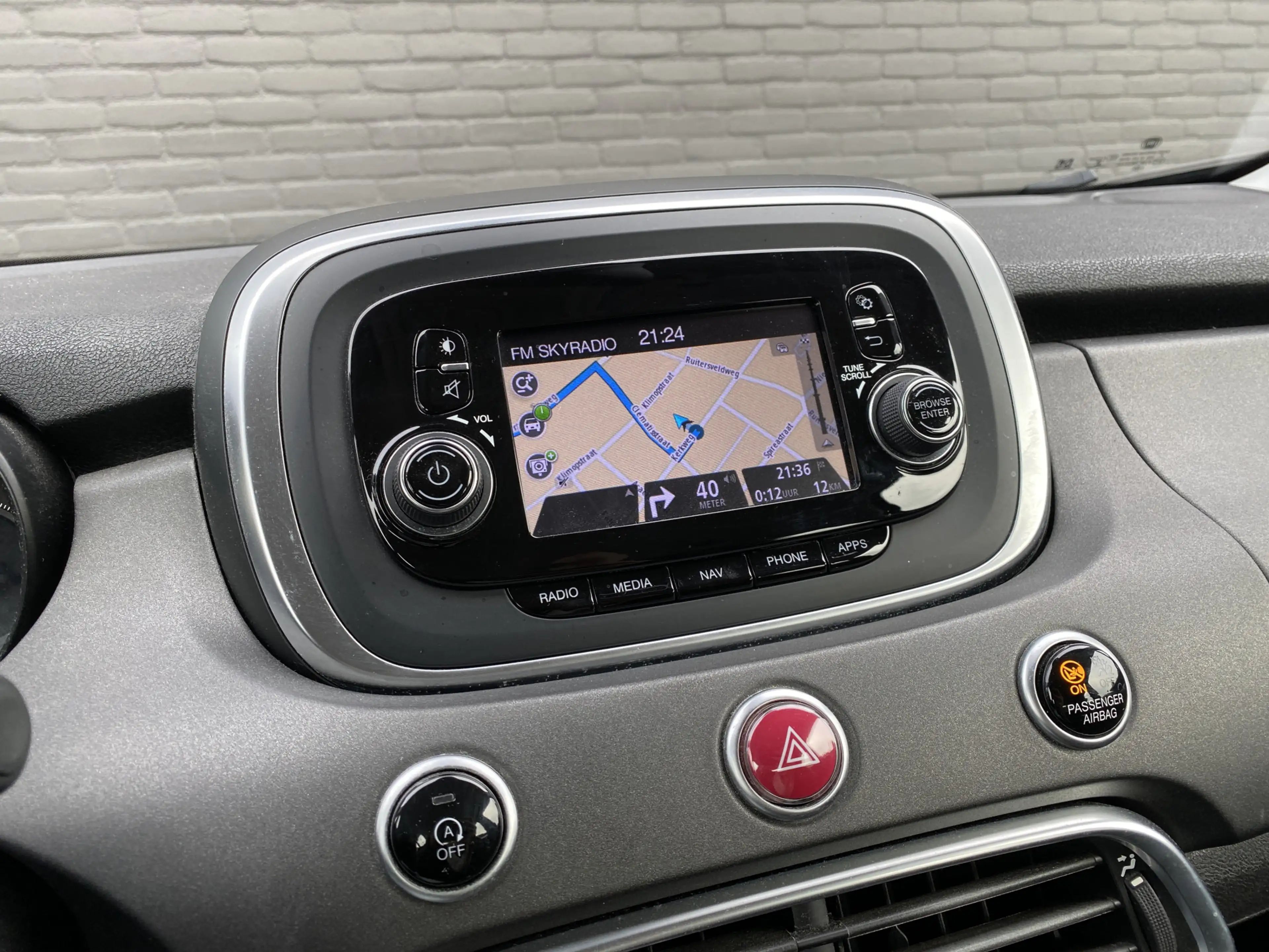 Fiat 500X 1.4 Turbo MultiAir 141 pk AUT. | navigatie | trekh — photo 23