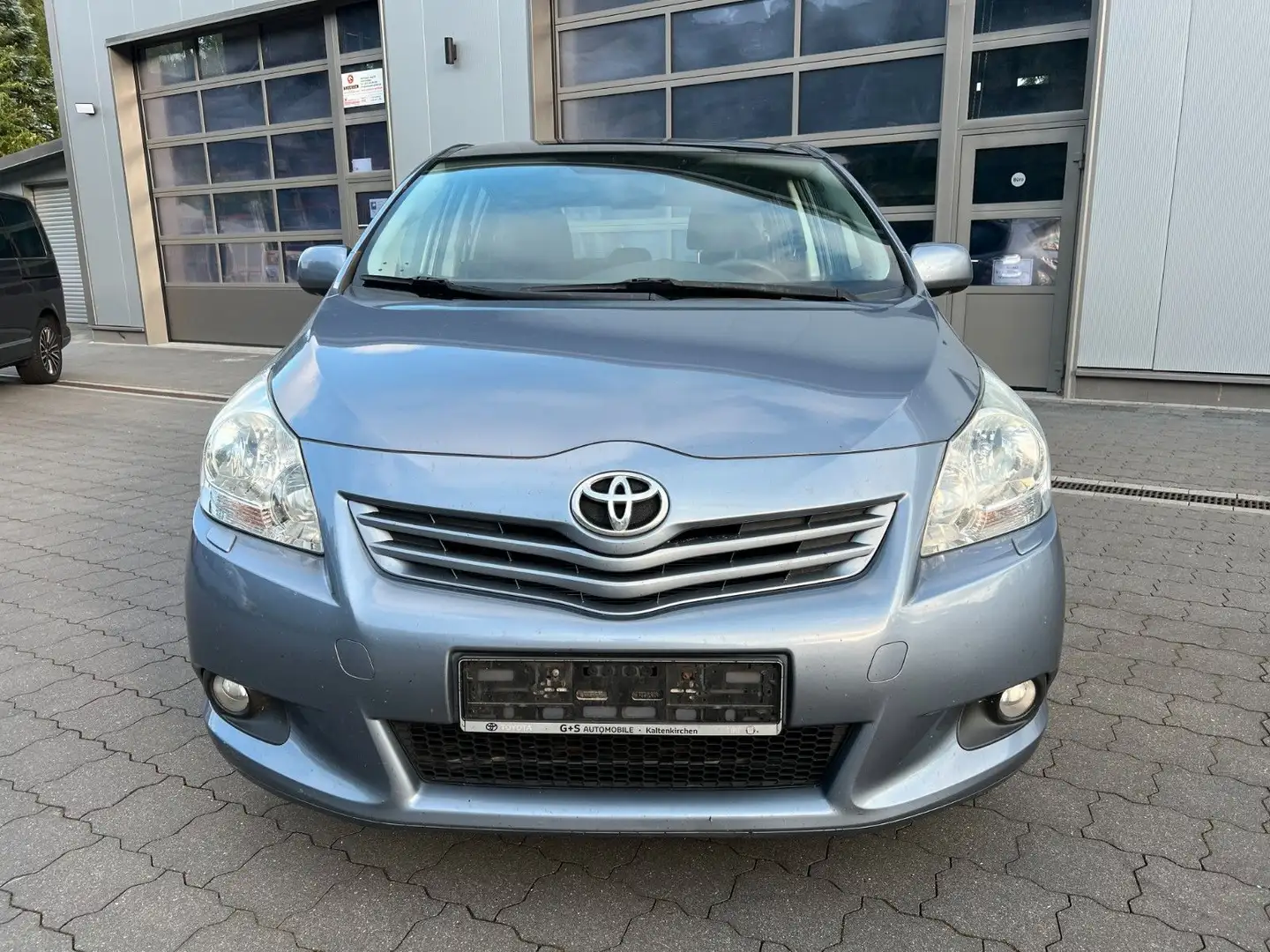 Toyota Verso 1.8 Life 7-SITZE+PANORAMA+KLIMA+PDC+SHZ - 2