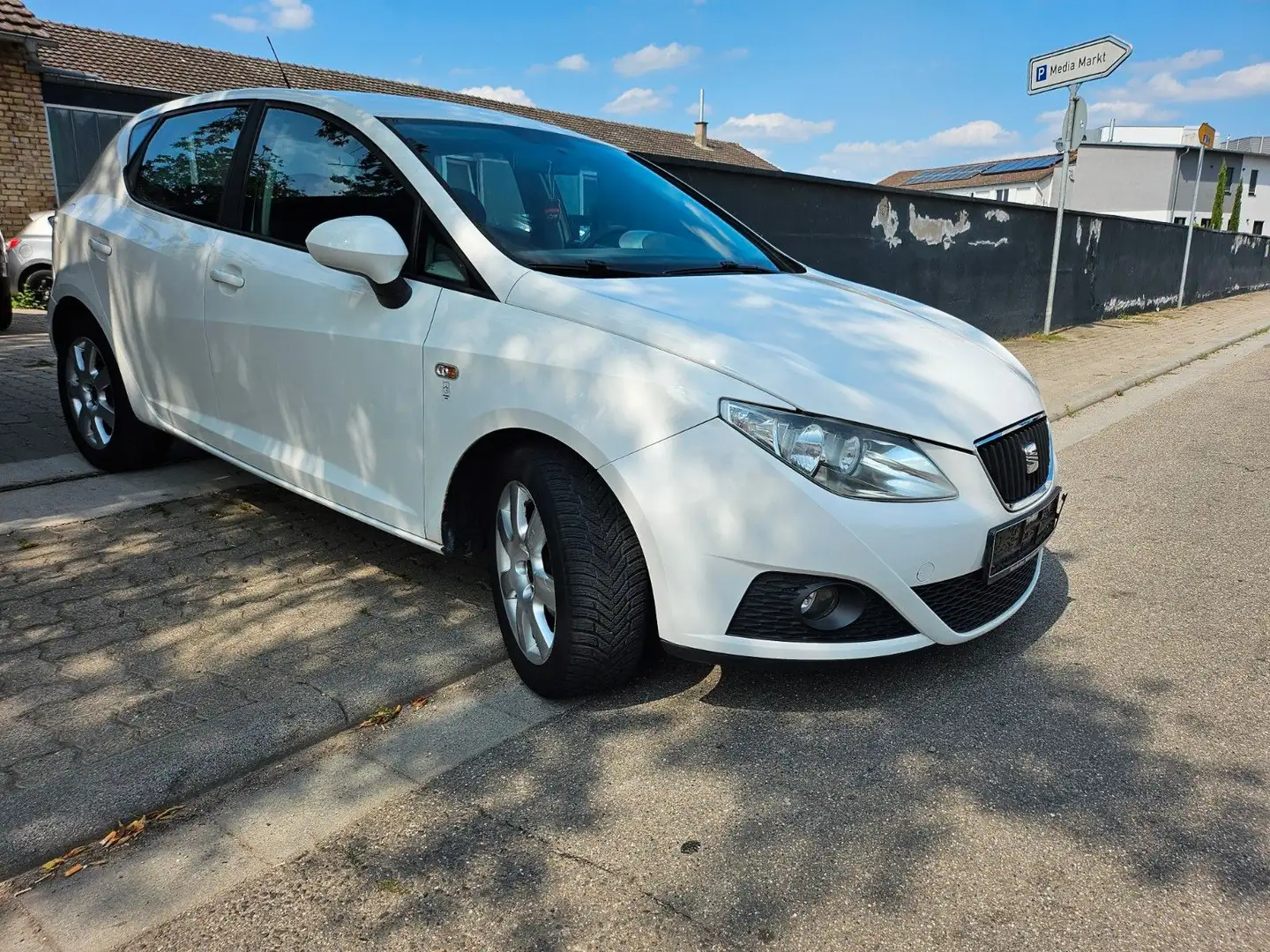 SEAT Ibiza 1.4 16V Style Weiß - 2