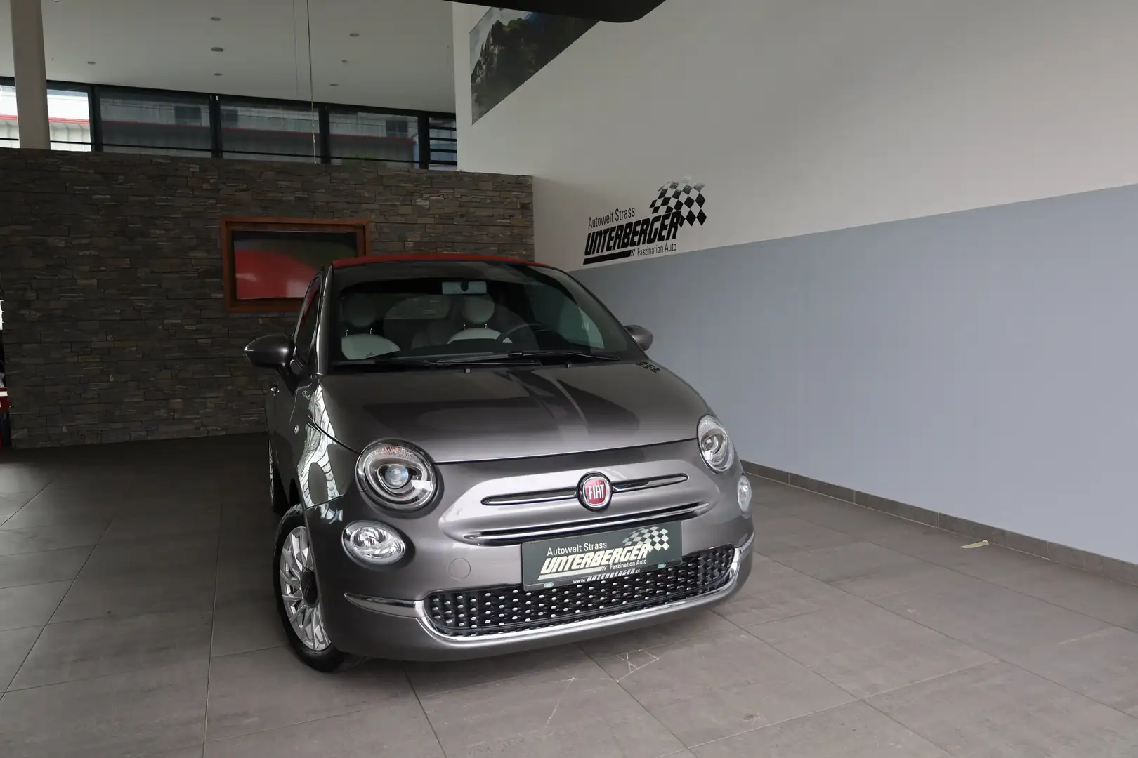 Fiat 500C 1.0 Mild Hybrid DolceVita Grau - 2