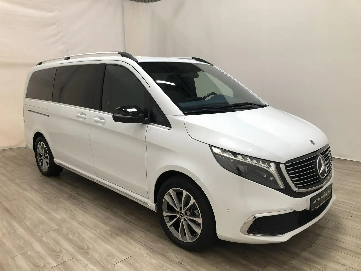 Mercedes-Benz EQV 300 AVANTGARDE lang 8-Sitzer*AIRMATIC*Distro Weiß - 2