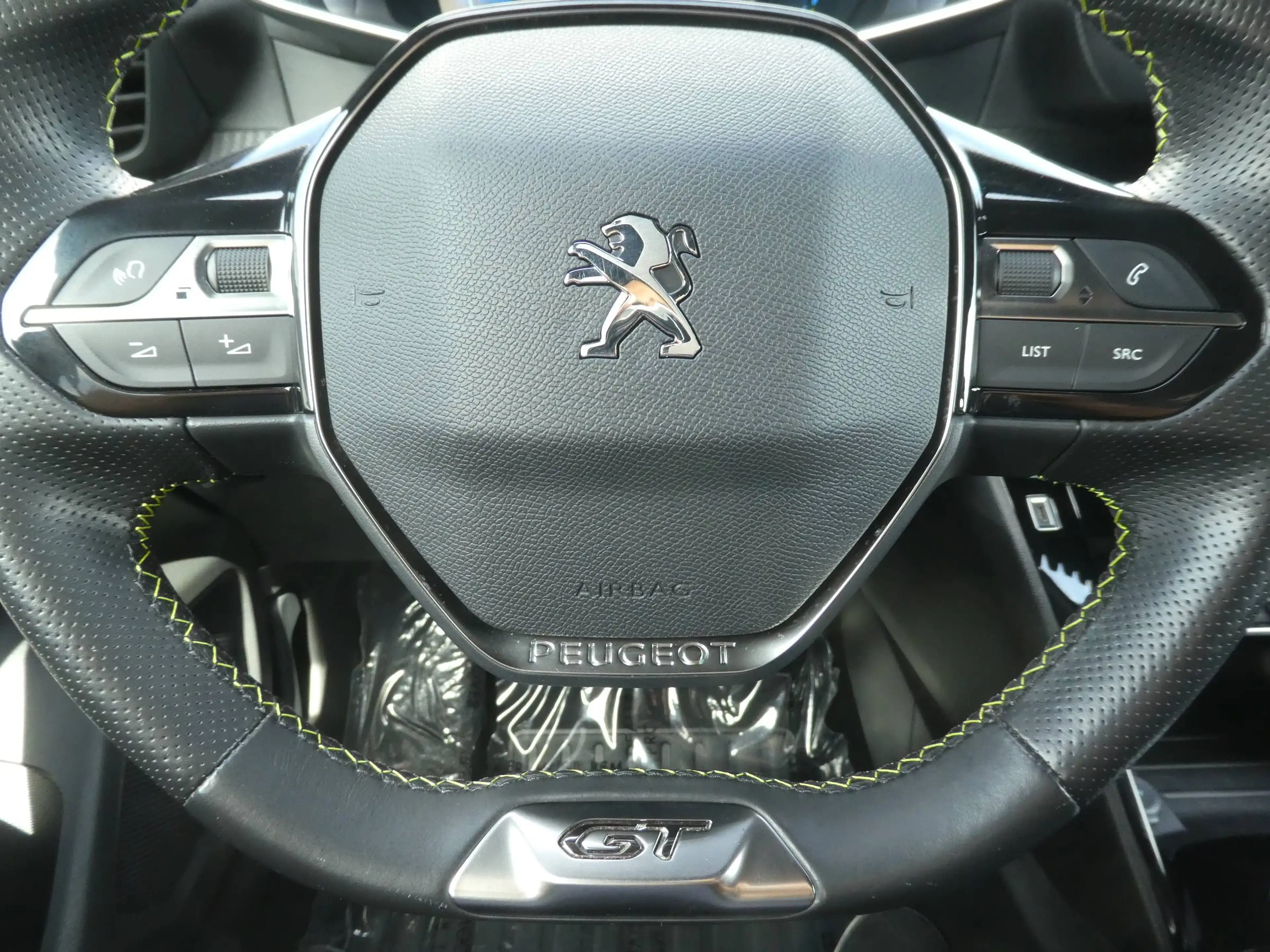 Peugeot e-2008 50 kWh GT Line Cuir, Pano, Cockpit, Led, Camera 360°, Navi, Clim, Dab, Pdc — photo 8