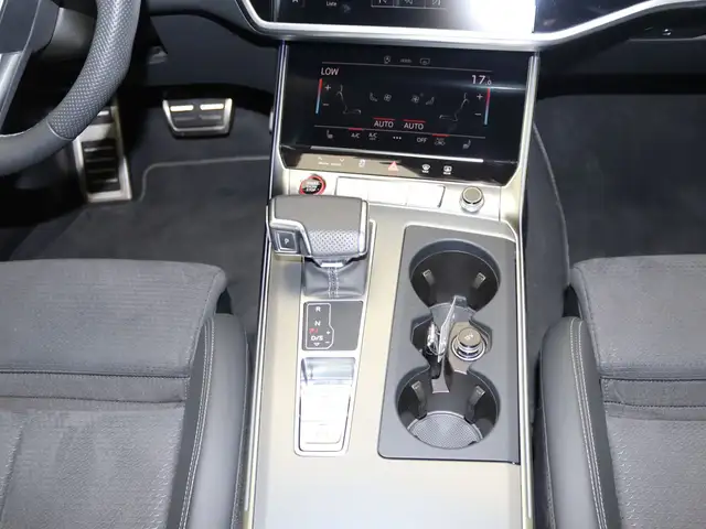 Audi S6 view 12