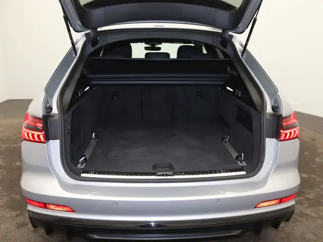 Audi S6 view 8