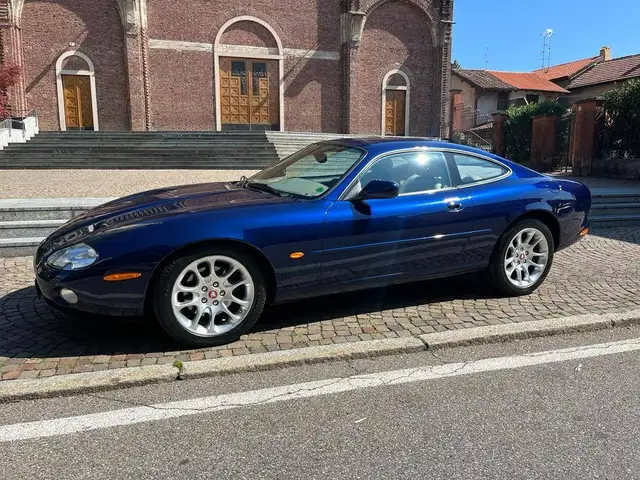 Jaguar XKR XKR Coupe 4.0