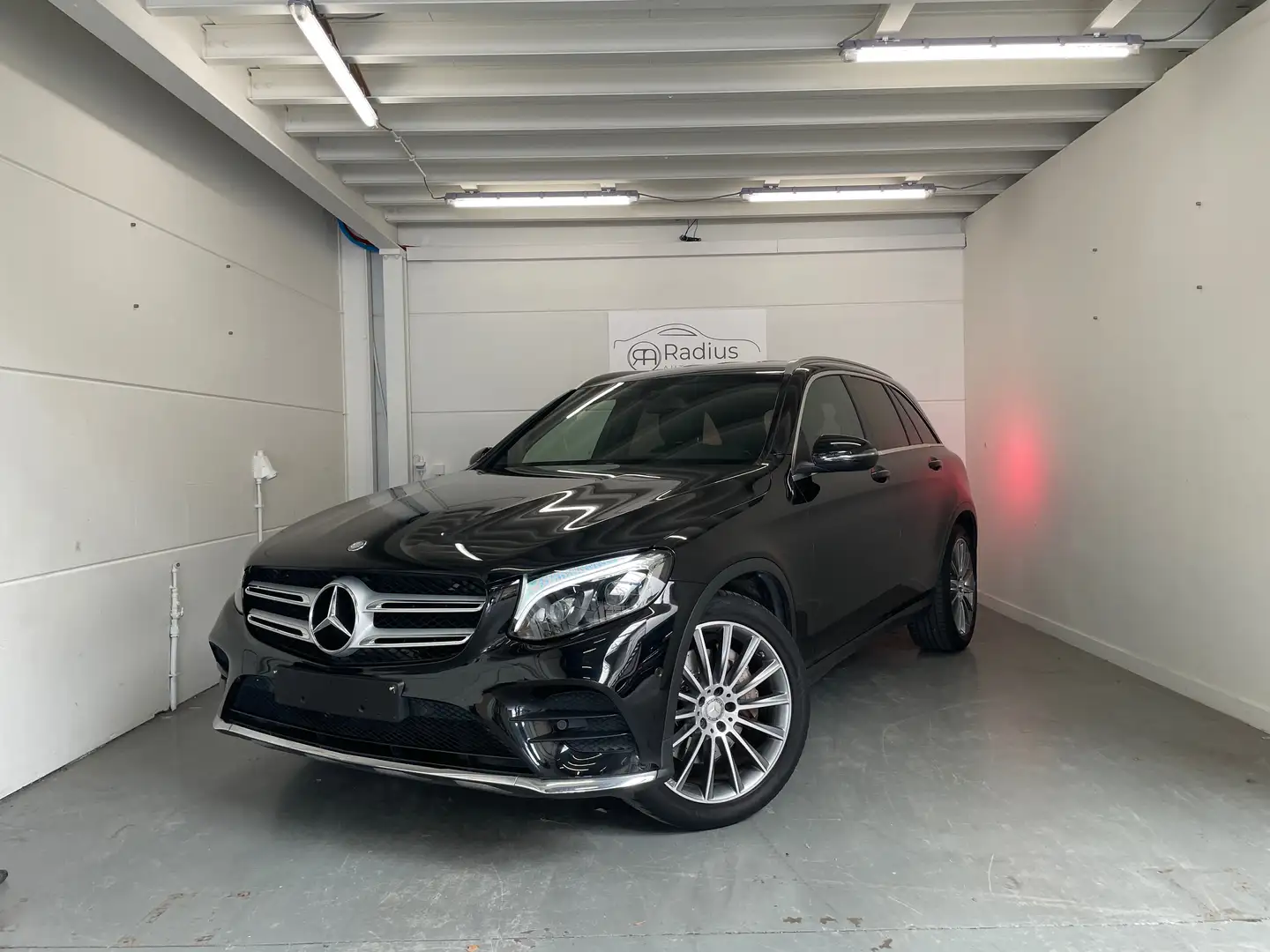 Mercedes-Benz GLC 220 GLC 220 d 4Matic 9G-TRONIC AMG Line Noir - 1