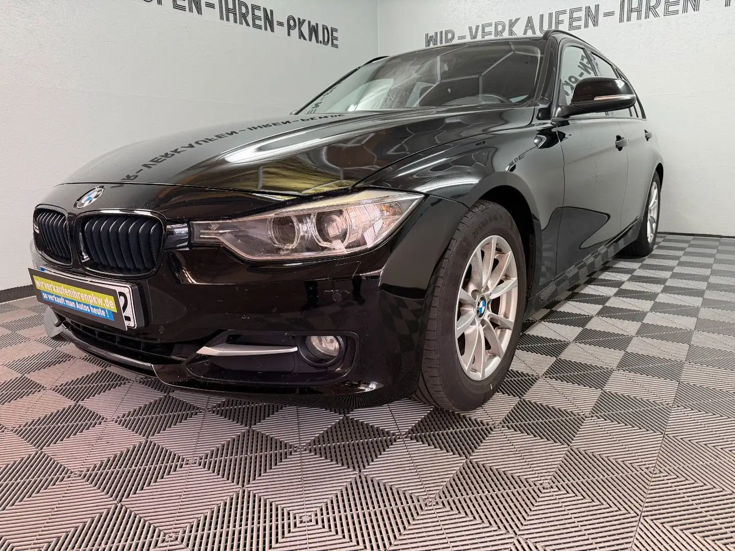 BMW 320 d Efficient Dynamics Edition Sport Schwarz - 1