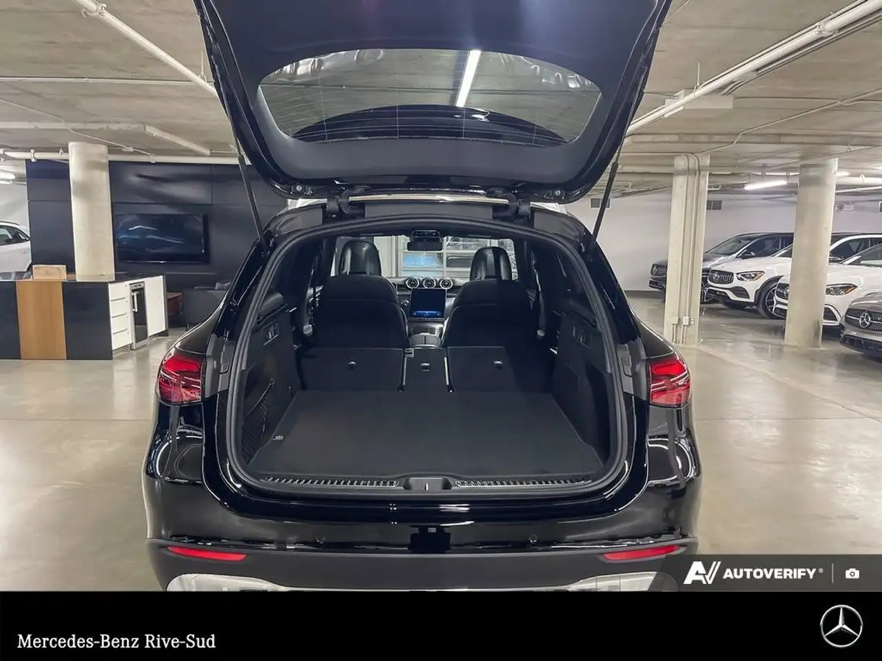 Mercedes-Benz GLC снимка Mercedes-Benz GLC