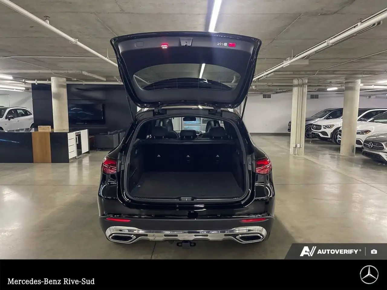 Mercedes-Benz GLC снимка Mercedes-Benz GLC