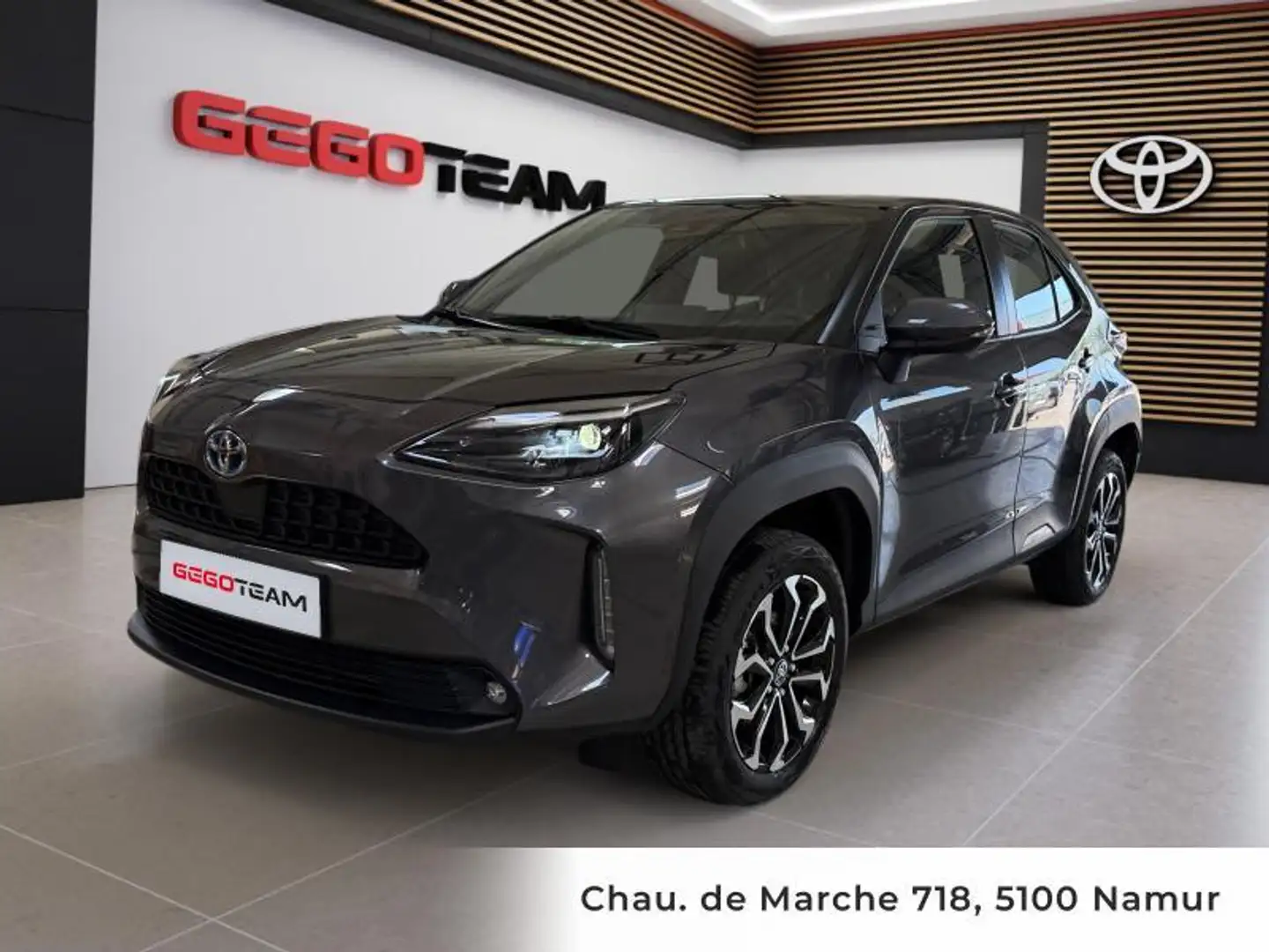 Toyota Yaris Cross Dynamic Plus Gris - 1