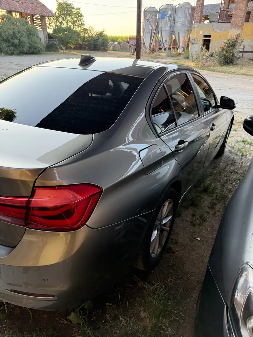 BMW 318 318d Gran Turismo Business Advantage Bronzo - 1