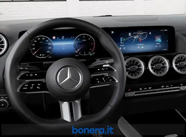 Mercedes-Benz Gla Class view 5