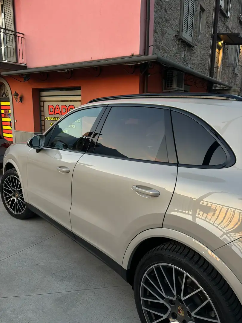 Porsche Cayenne Cayenne 3.0 tiptronic Marrone - 2