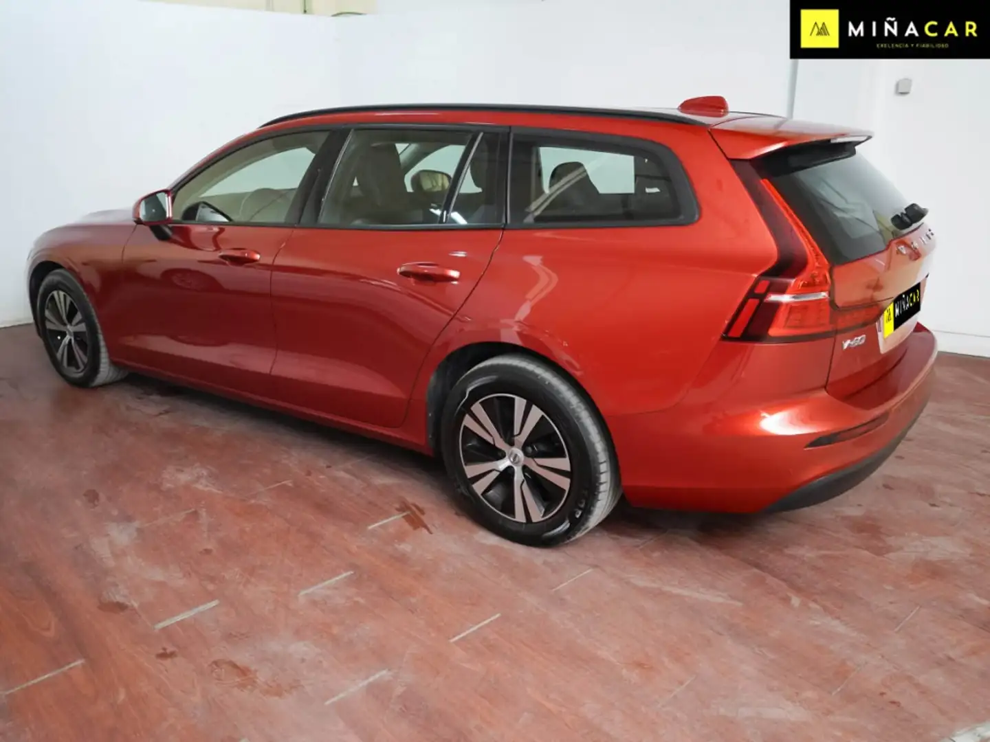 Volvo V60 D3 Aut. Orange - 2
