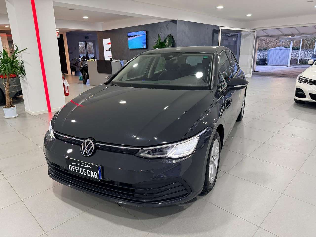 Volkswagen Golf 1.5 tgi Life 130cv dsg