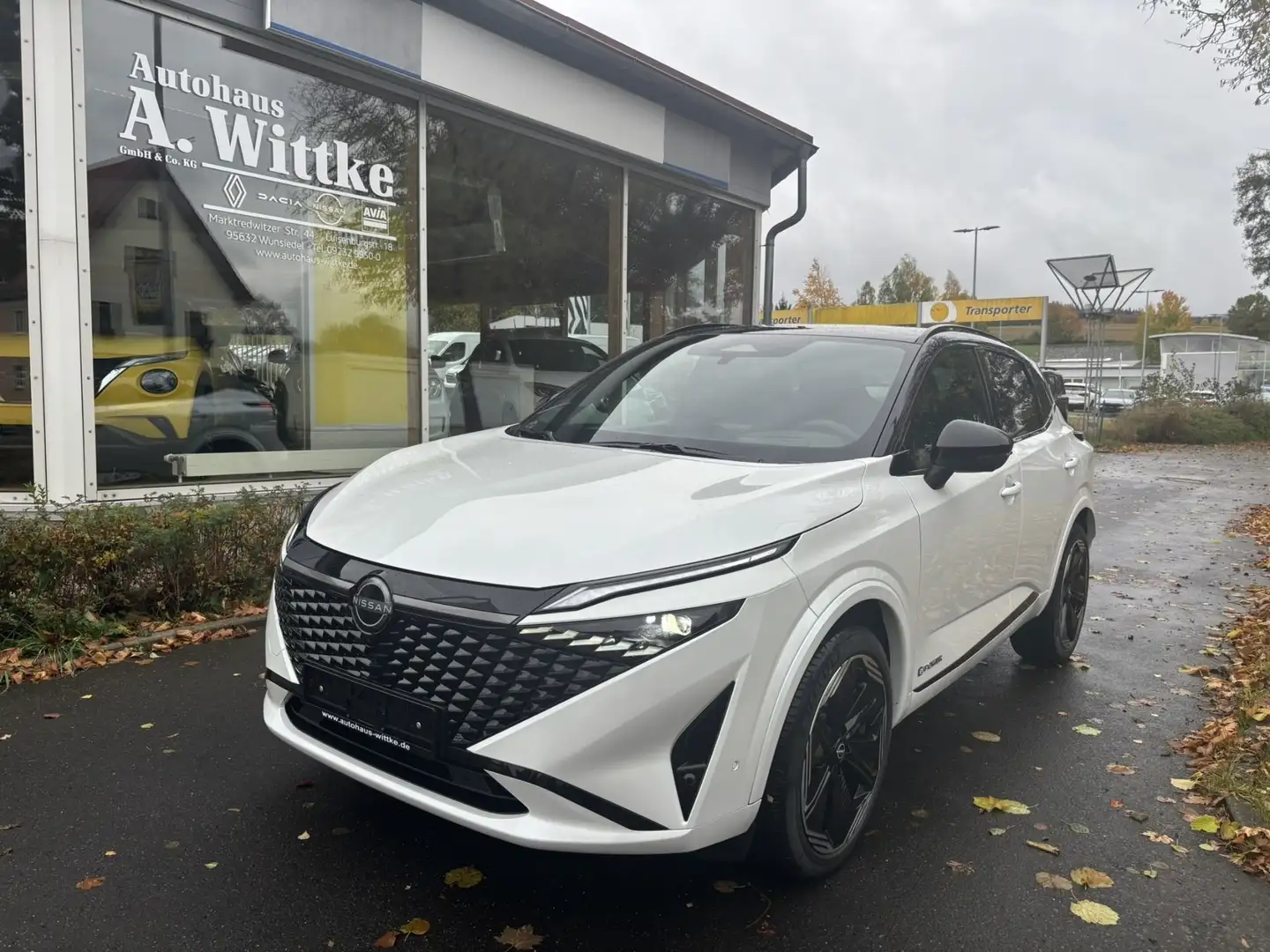 Nissan Qashqai MY24 N-Design 1.5 VC-T e-POWER 190PS 4x2 Negro - 1