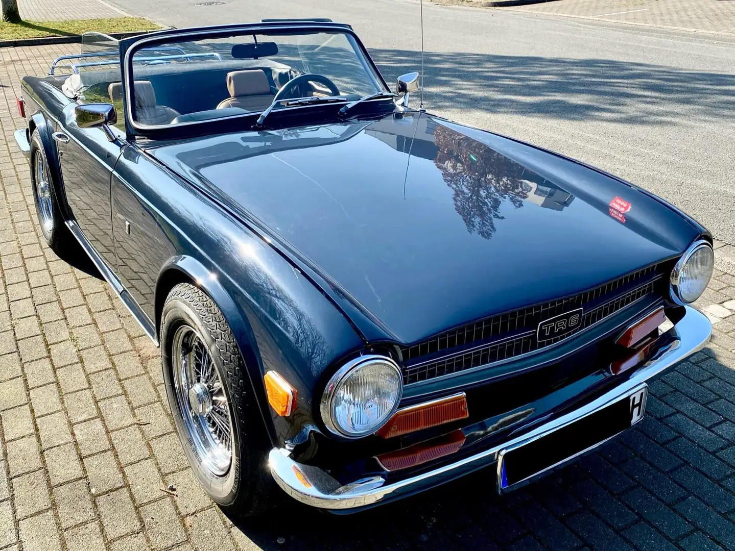 Triumph TR6 Blau - 2