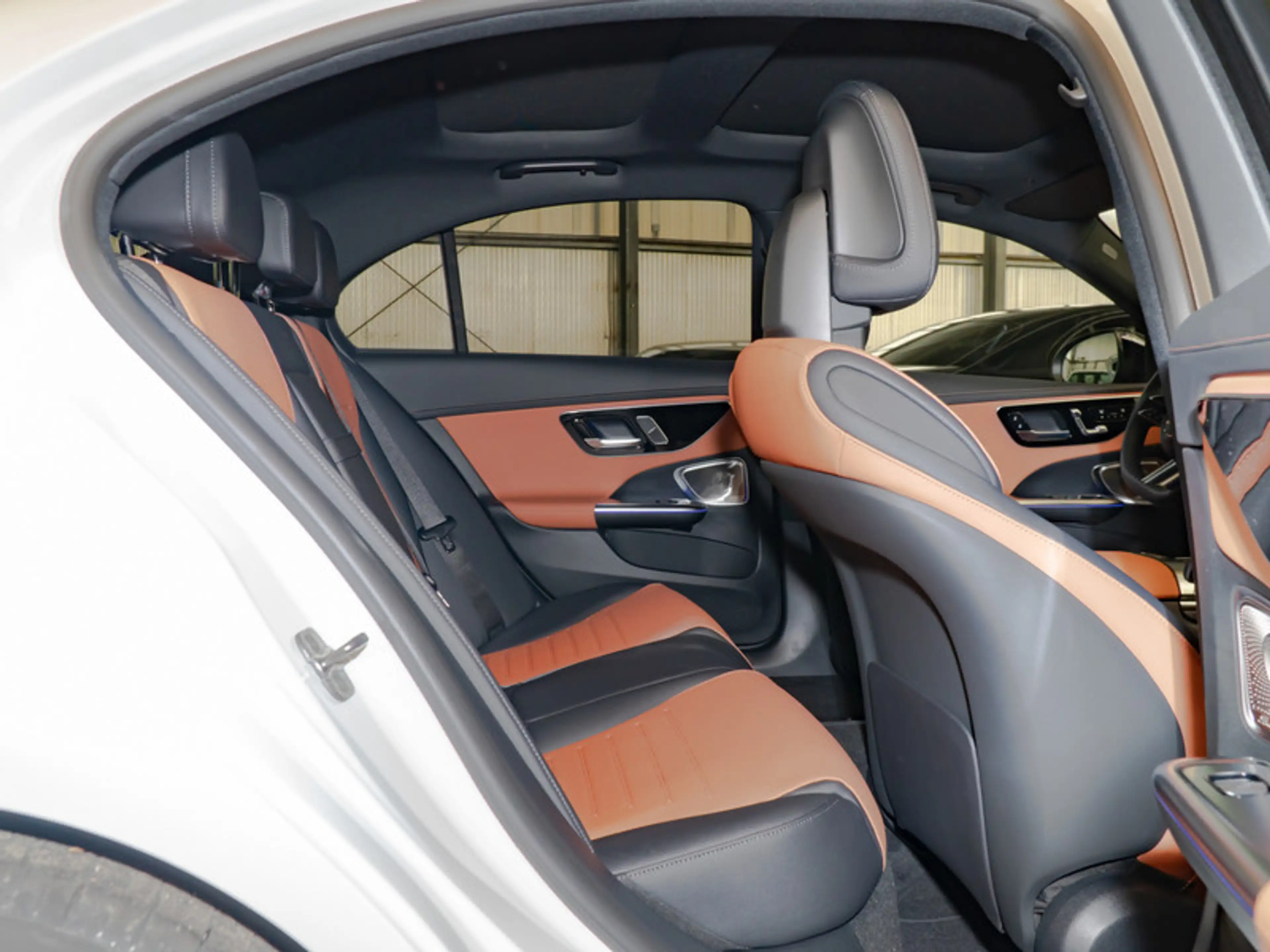 Mercedes-Benz C 200 AMG-Sport/Pano/Burm/Night/Sitzklima/Distr — photo 10